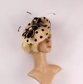 Straw hatinator w natural base contrast black spot net, bow and feathers w band Style: HS/3001